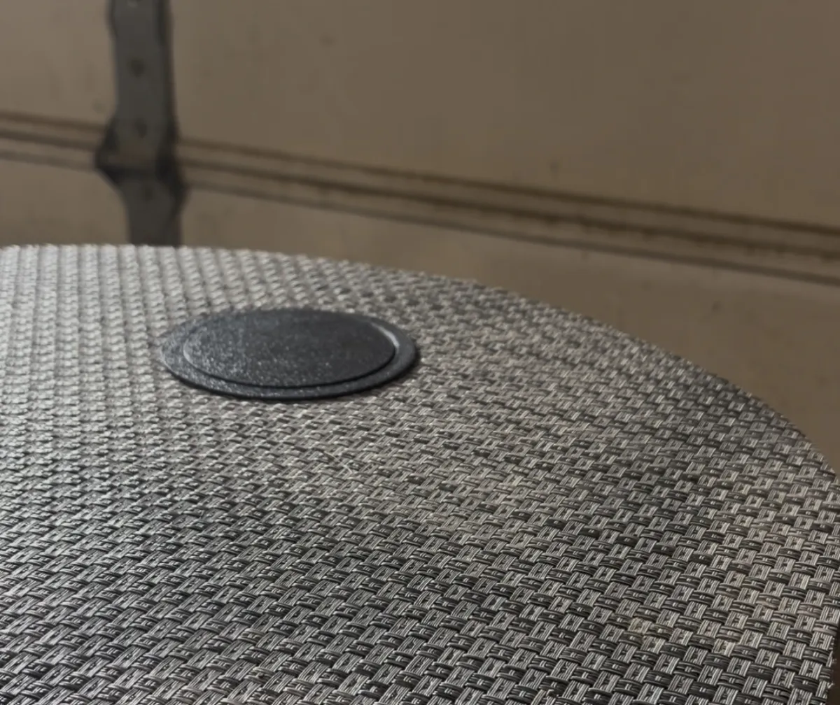 Custom pontoon plug